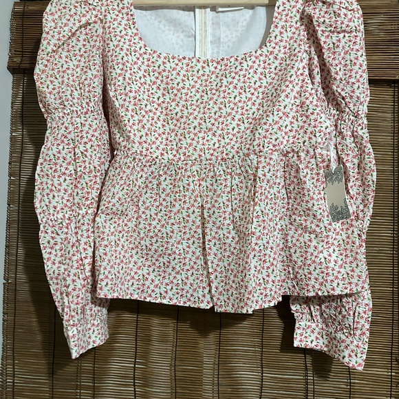 Tuckernuck Tops - Tuckernut Hyacinth House Floral Blouse